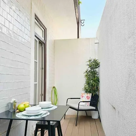 Rosario 3 With Patio By Homeful Homes Apartment Lisbon