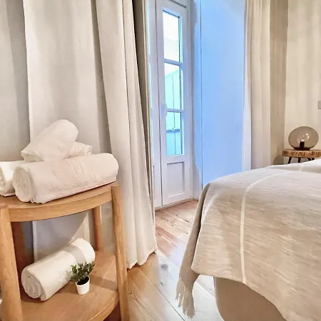Rosario 3 With Patio By Homeful Homes Apartment Lisbon