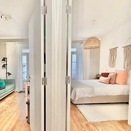 Rosario 3 With Patio By Homeful Homes * Lisboa